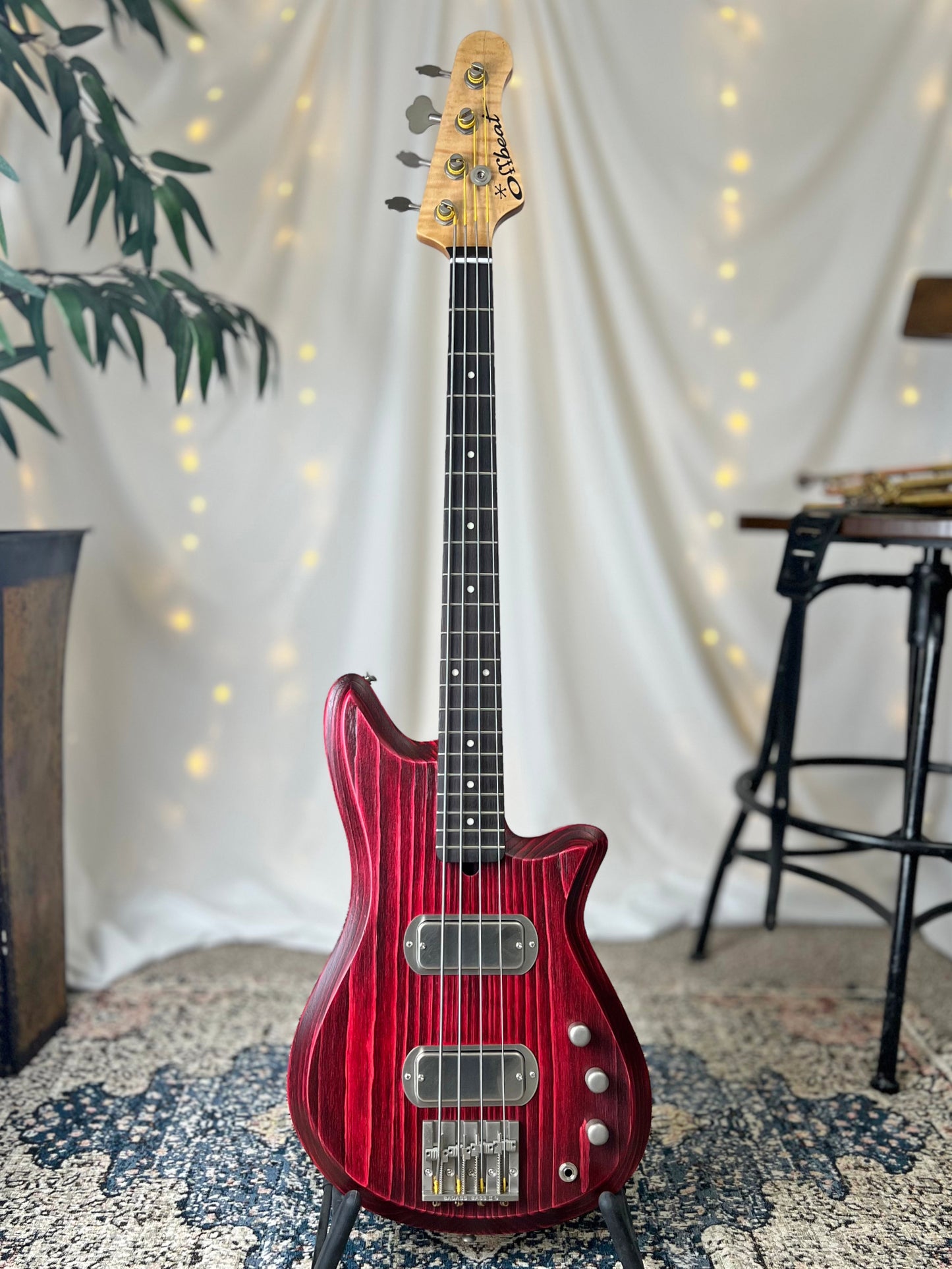 Carved Top Shelby TB2 30-Inch Short-Scale Bass in Cherry Bomb with Fralin Custom Big Single T-Bird Pickup Set (Passive) and V-V-T Electronics (Passive)