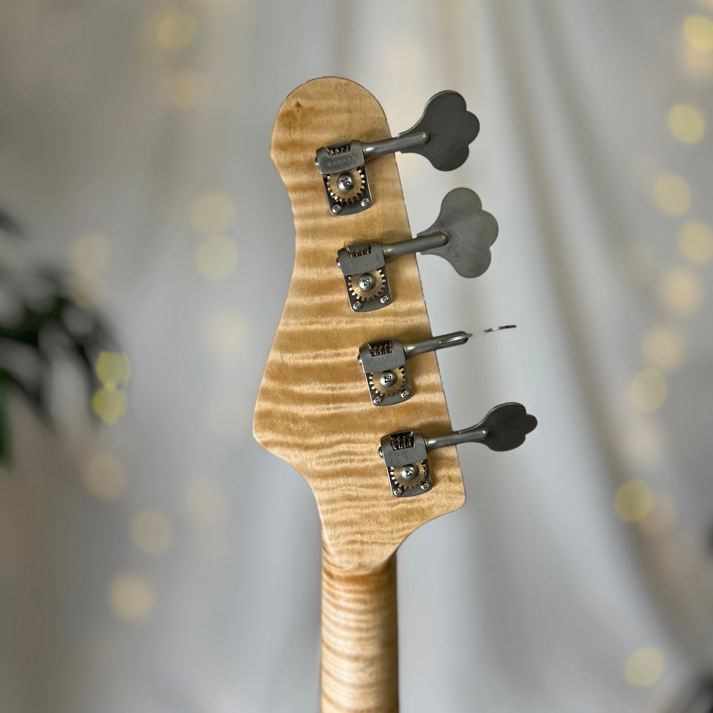 Carved Top Shelby TB2 30-Inch Short-Scale Bass in Cherry Bomb with Fralin Custom Big Single T-Bird Pickup Set (Passive) and V-V-T Electronics (Passive)