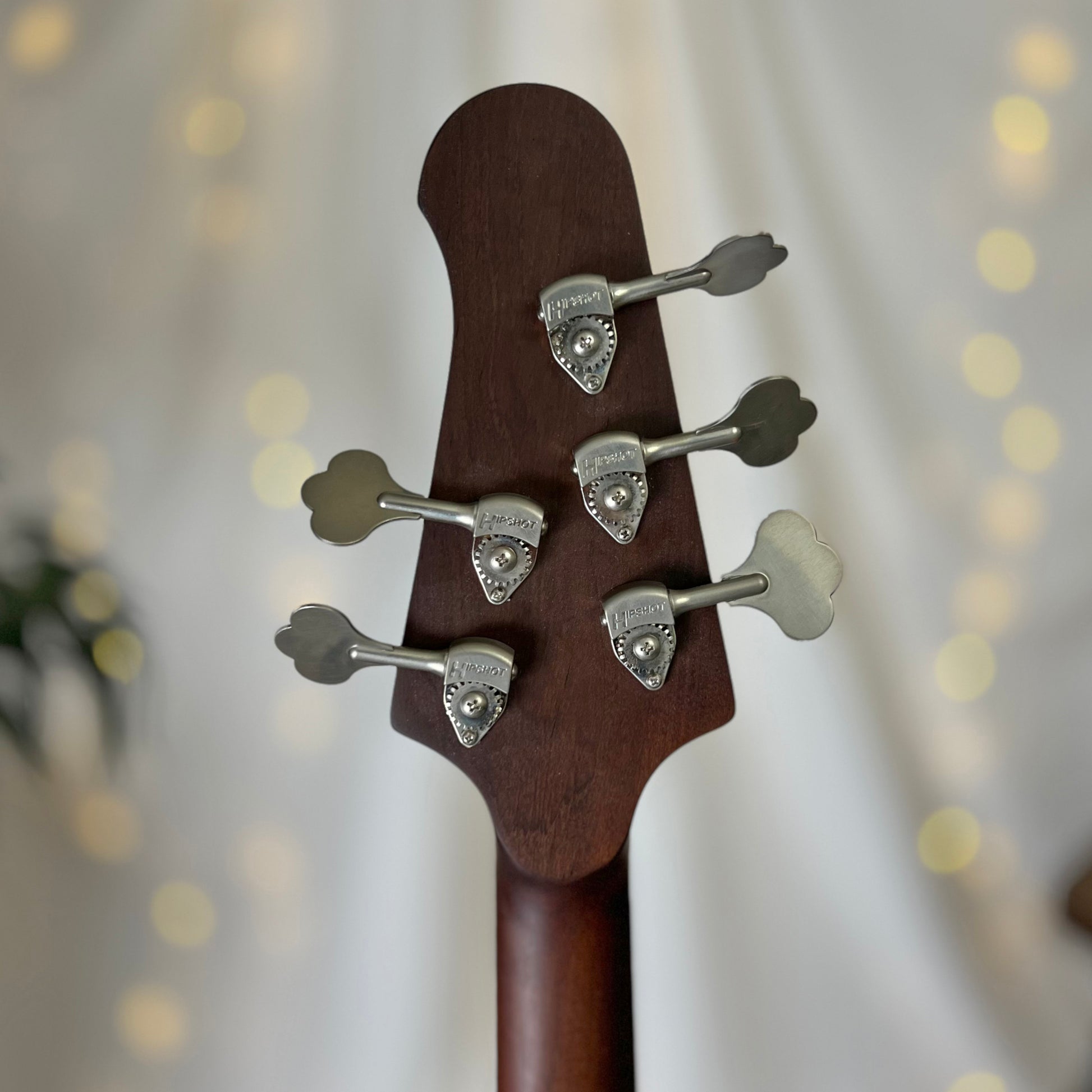 Modern Series Jax 5-32 32-Inch Medium-Scale Bass in Bordeaux with EMG 40PCS Neck and 40PA Bridge Pickups and EMG BTS Active Electronics - 2D102005 - Headstock Back