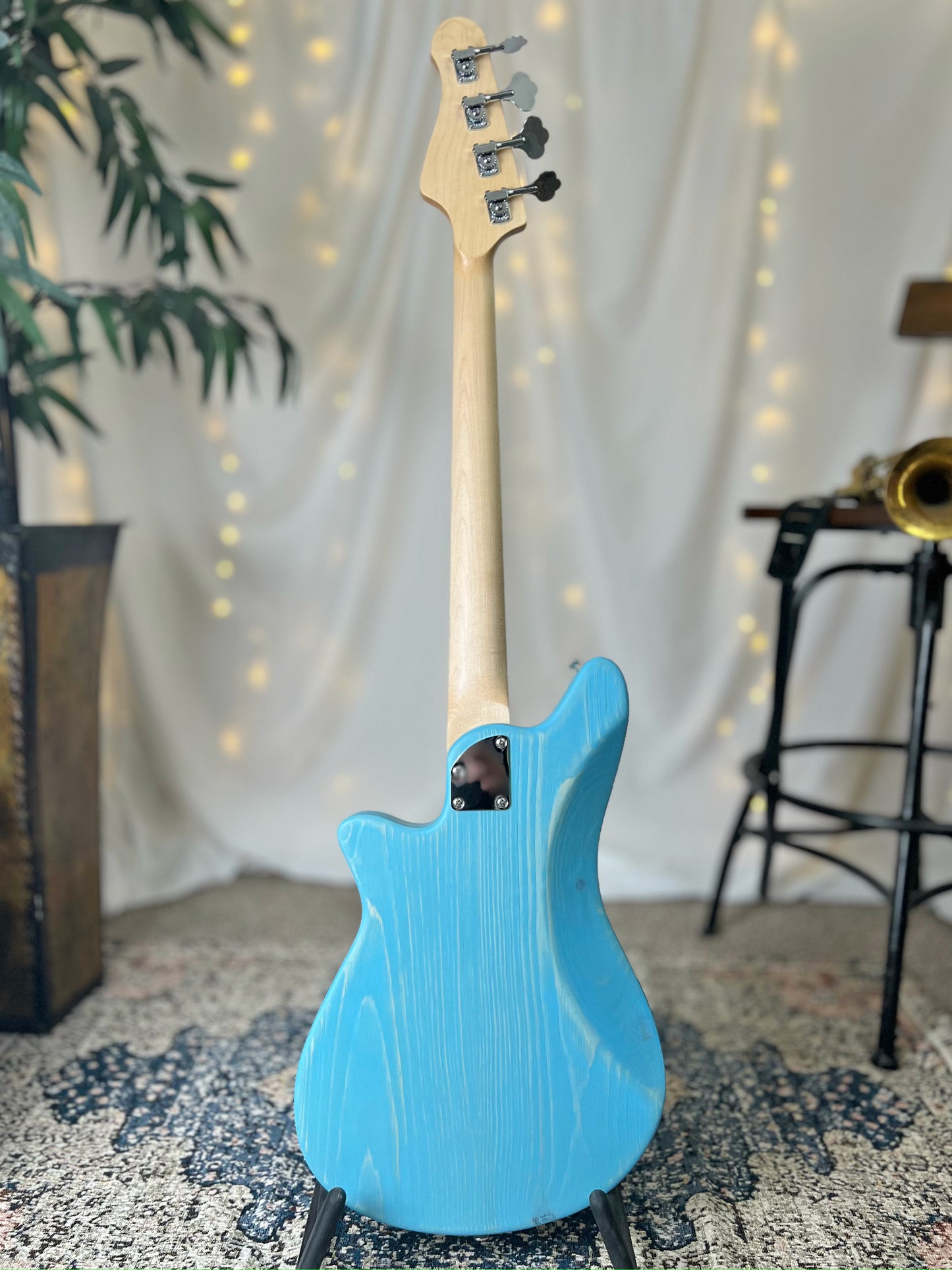 O Series Shelby P 30-Inch Medium-Scale Bass in Velma Blue with Tonerider Classic P Pickup and V-T Electronics - 2D105004 - Back Full