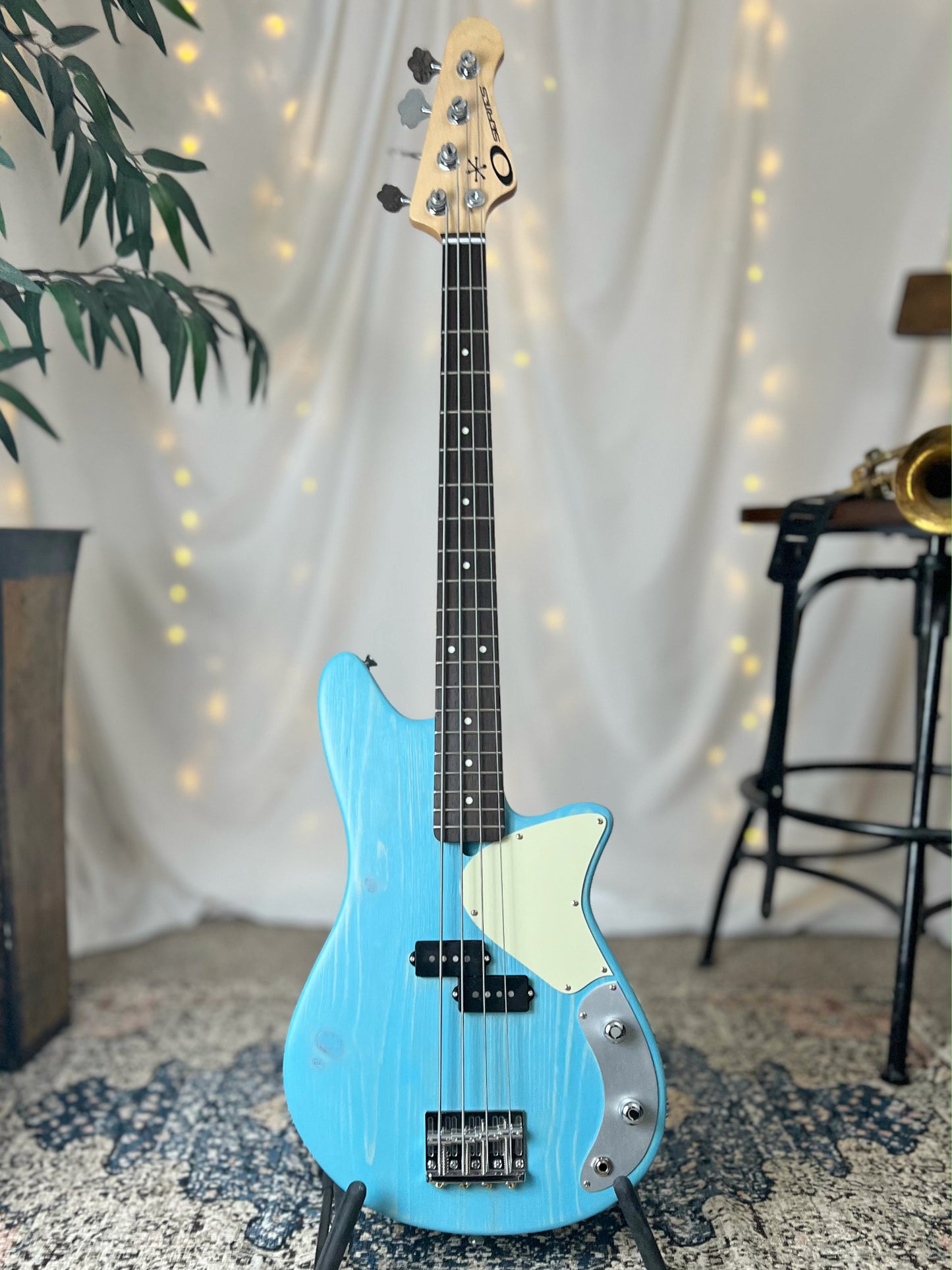 O Series Shelby P 30-Inch Medium-Scale Bass in Velma Blue with Tonerider Classic P Pickup and V-T Electronics - 2D105004 - Front Full