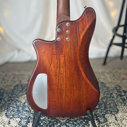 Hope FT 30-Inch Short-Scale Bass with TV Jones Thunder'Mag (Passive) Pickup and V-T-Varitone (Passive) Electronics