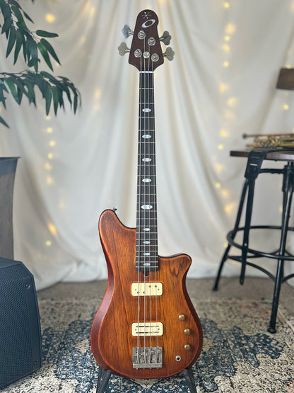 Hope SB2 30-Inch Short-Scale Bass with TV Jones Thunder'Mag/Thunder'Blade (Passive) Pickup Set and V-V-T (Passive) Electronics