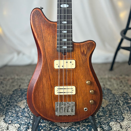 Hope SB2 30-Inch Short-Scale Bass with TV Jones Thunder'Mag/Thunder'Blade (Passive) Pickup Set and V-V-T (Passive) Electronics