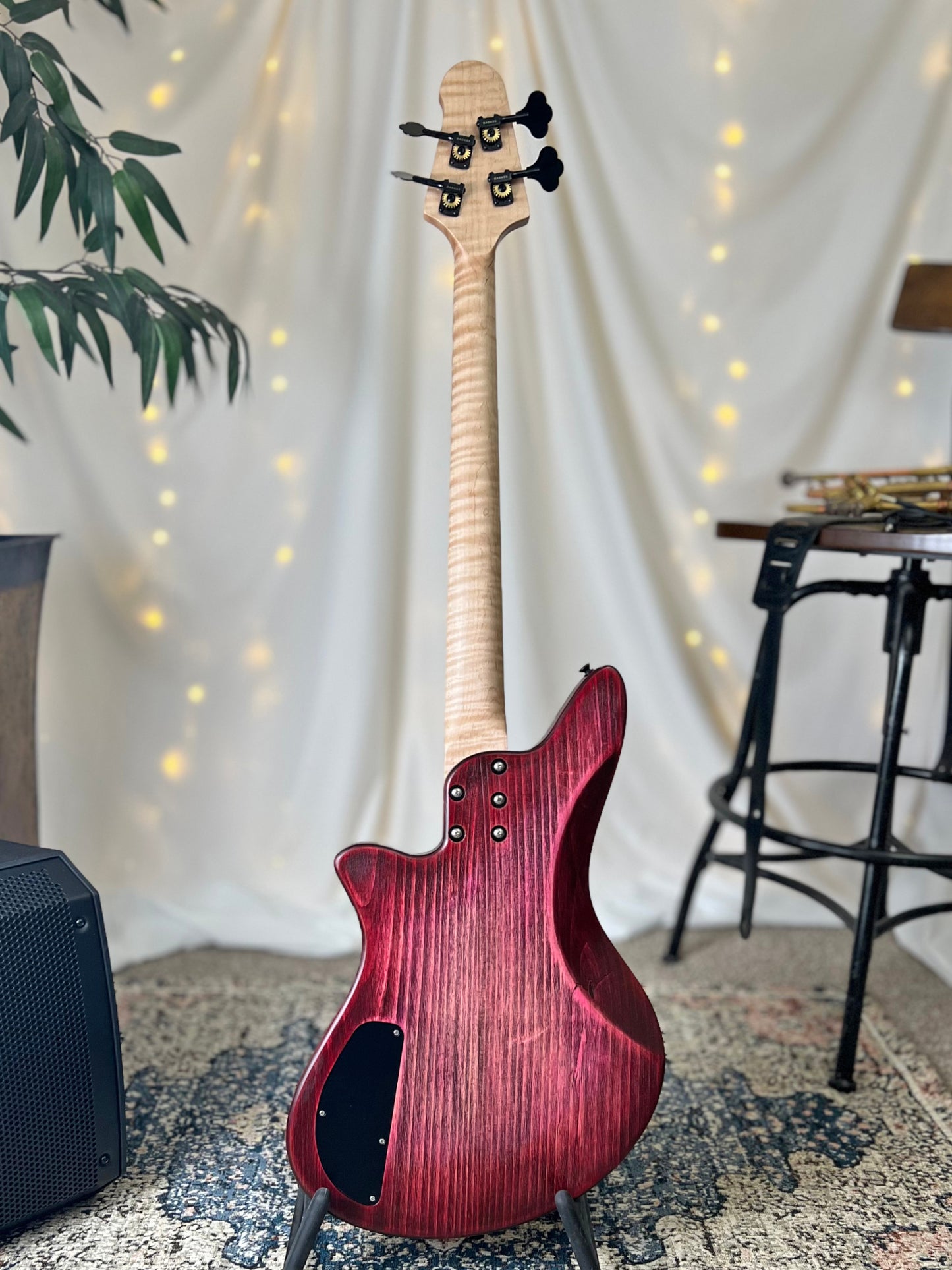 Jacqueline J2-32 32-Inch Medium-Scale Bass in Roses Are Red with Nordstrand NJ4 (Passive) Pickup Set and V-V-T (Passive) Electronics - 2E122002 - Back Full