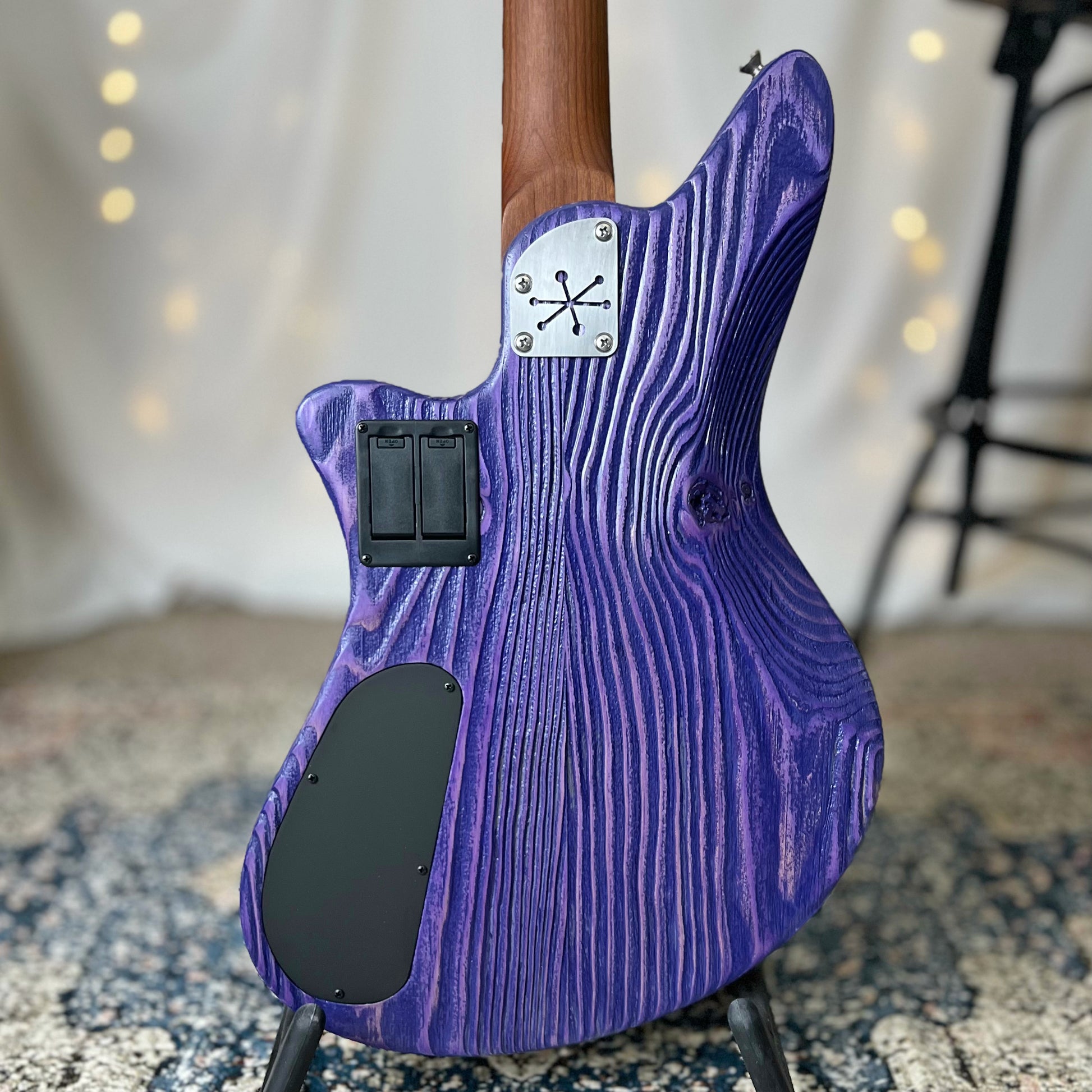 Jax 4 Medium-Scale Bass in Jelly with EMG TBPCSX (neck)/TBPAX (bridge) (Active) Pickups and V/V/BTS (Active) Electronics - Back Square
