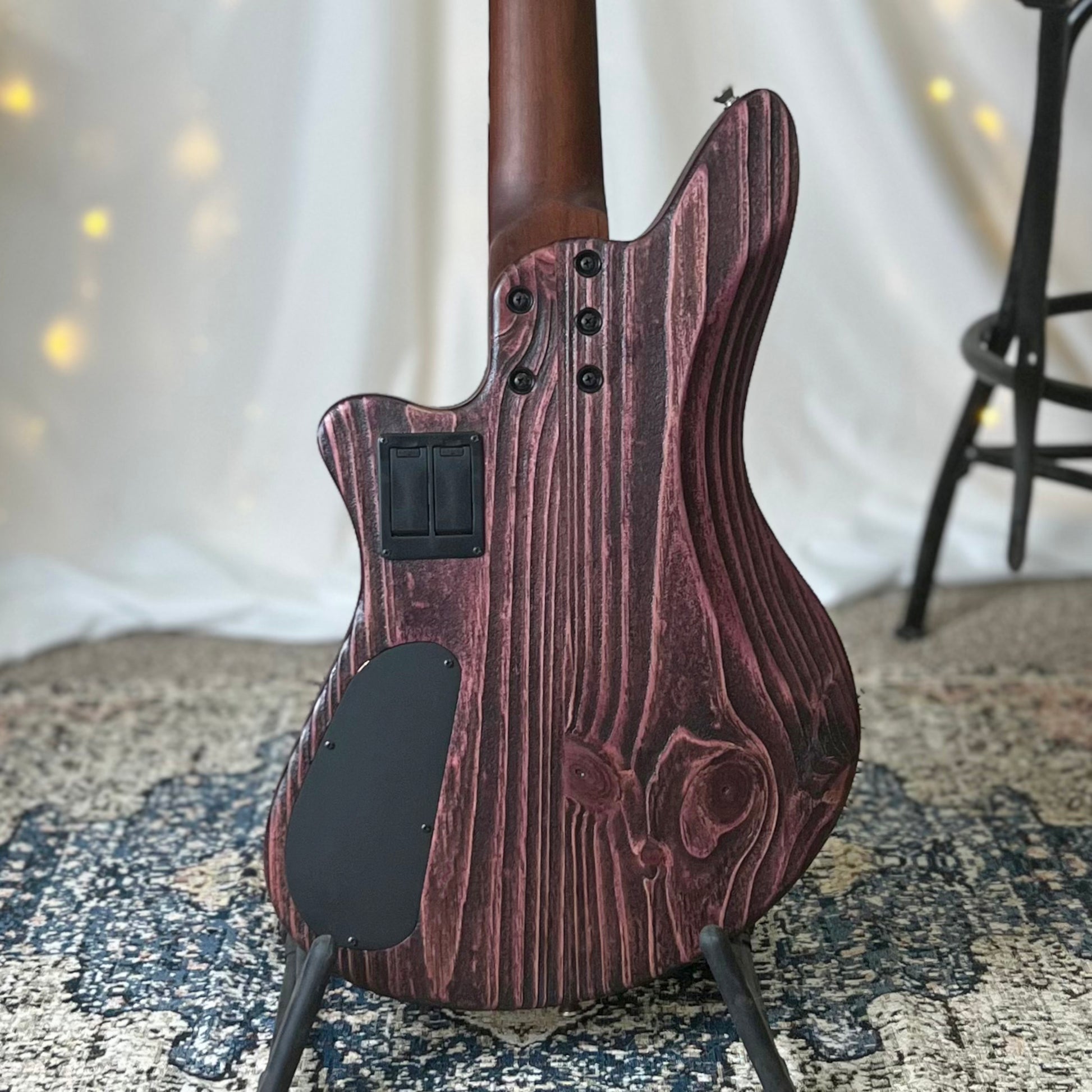 Modern Series Jax 5-32 32-Inch Medium-Scale Bass in Electric Violet with Nordstrand Zen Blade Pickup Set and Trickfish Flexcore 2-Band Preamp - 2D102005 - Back Square