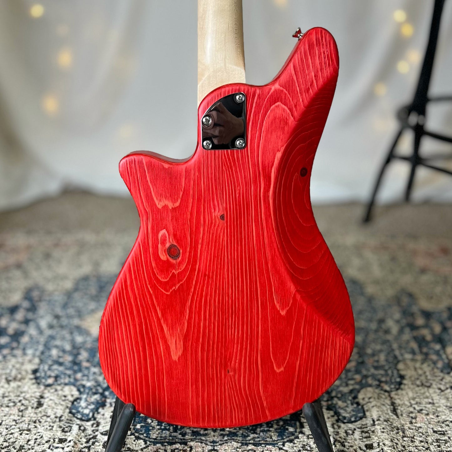 O Series Shelby P 30-Inch Medium-Scale Bass in Fast Car Red with Tonerider Classic P Pickup and V-T Electronics - 2D105002 - Back Square
