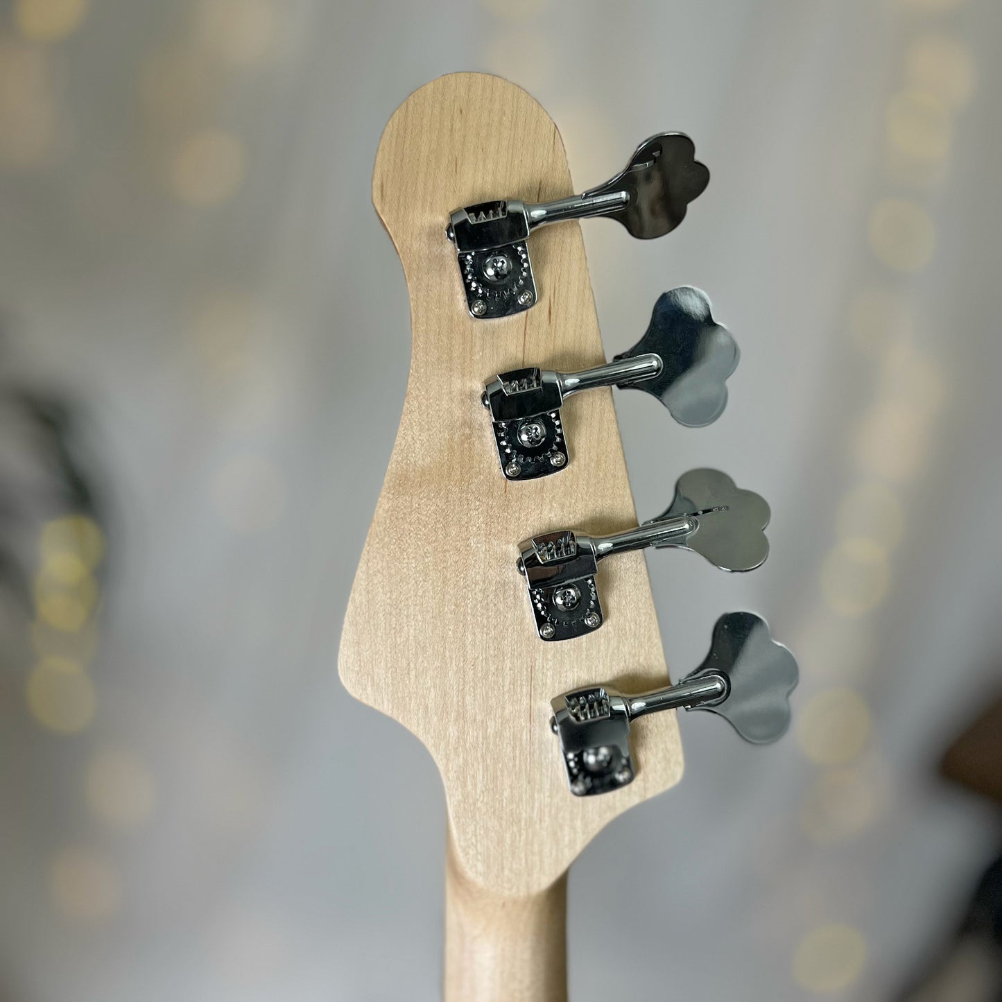 O Series Shelby P 30-Inch Medium-Scale Bass in Fast Car Red with Tonerider Classic P Pickup and V-T Electronics - 2D105002 - Headstock Back