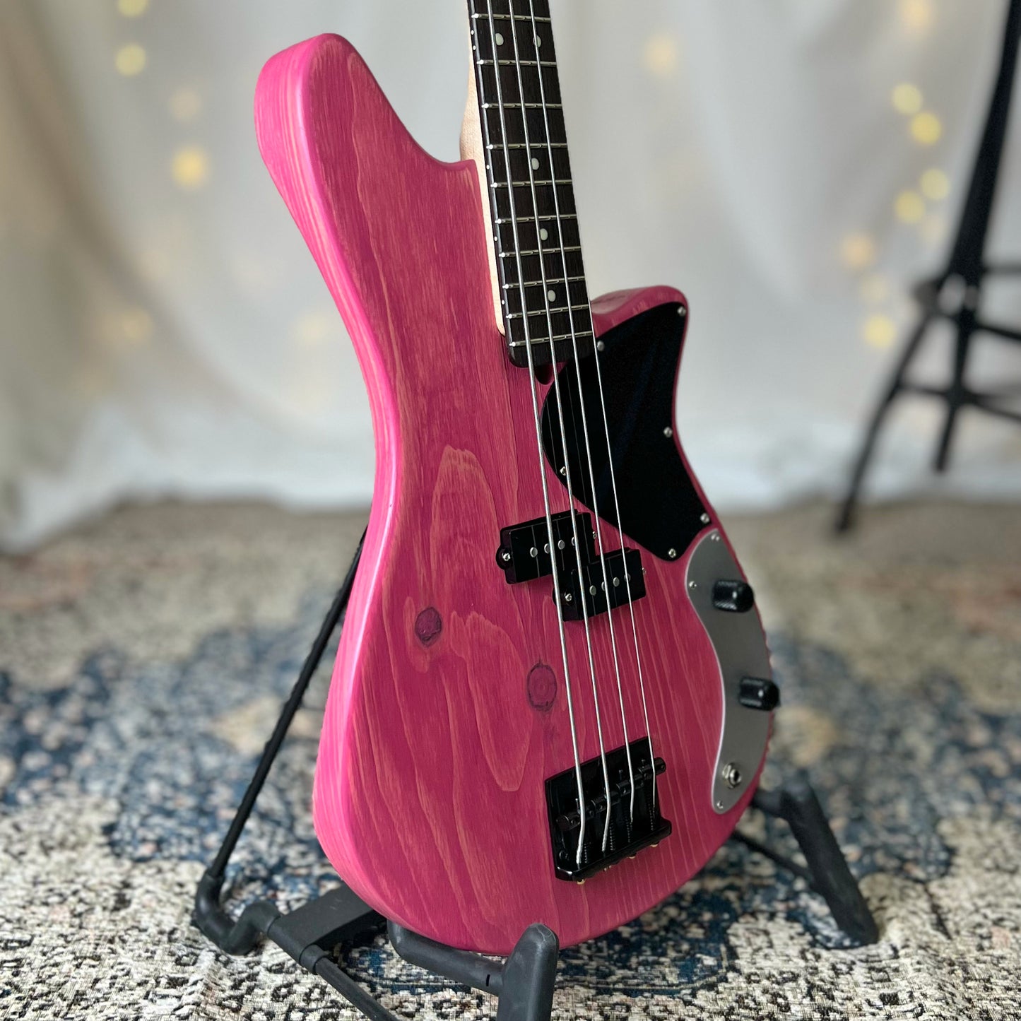 O Series Shelby P 30-Inch Short-Scale Bass in Power Pink with Tonerider Classic P Pickup - 2D105001 - .75