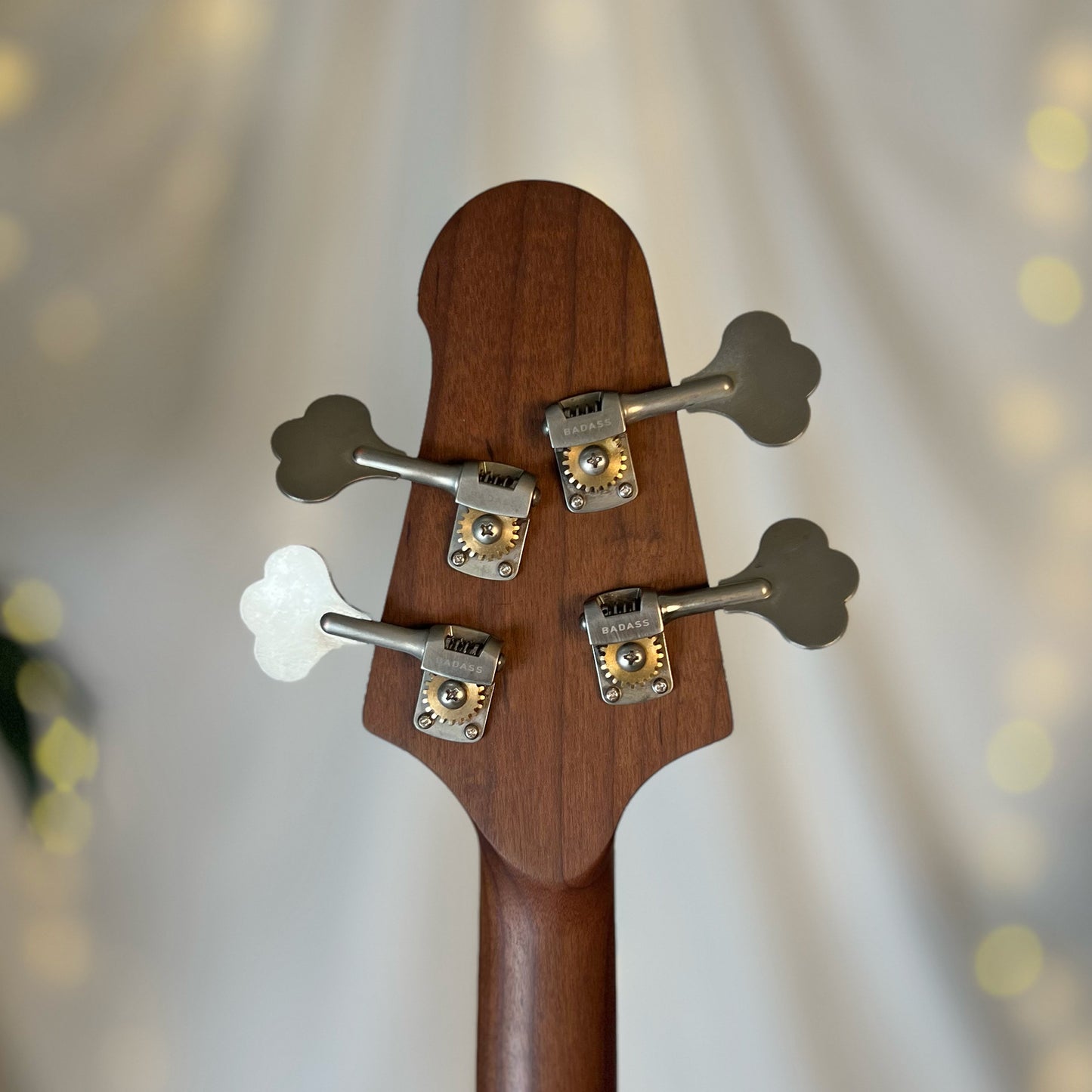 Pamela P-32 32-Inch Medium-Scale Bass in Deep Water Glow with Fralin P-Bass (Passive) Pickup and V-T-Varitone (Passive) Electronics, PLEK Setup