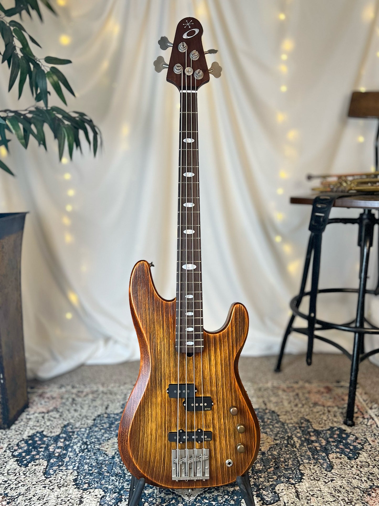 Pamela PJ-32 32-Inch Medium-Scale Bass in Tiger Eye with EMG Geezer Butler PJ (Passive) Pickup Set and SPPP-V-T (Passive) Electronics, PLEK Setup