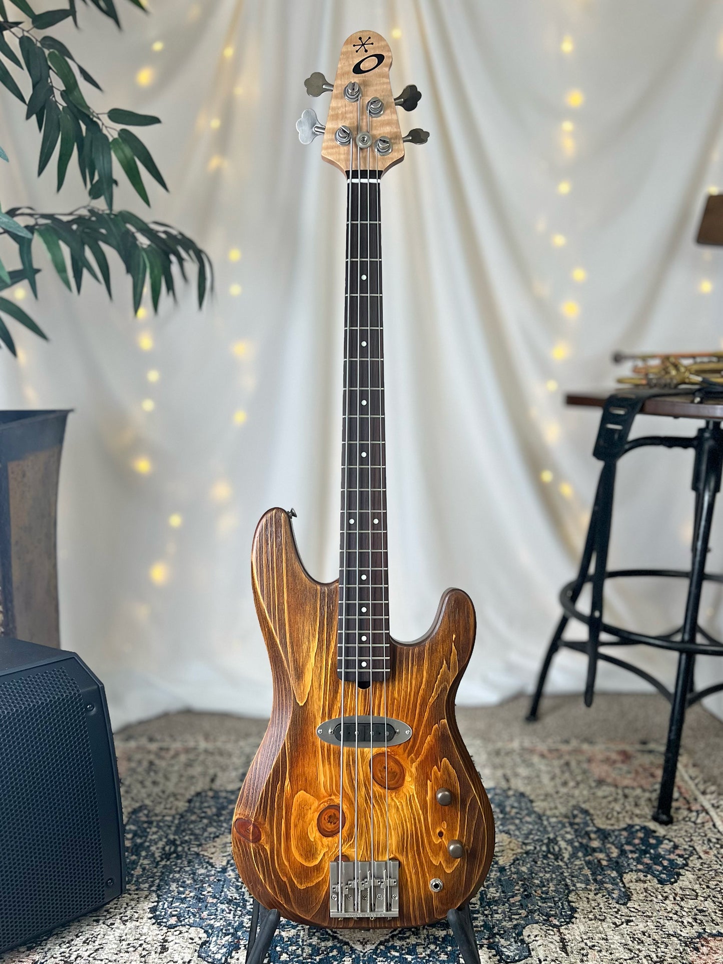 Pamela S-32 32-Inch Medium-Scale Bass in Toasted Caramed on Textured Knotty Pine with Fralin Split 51P Bass Pickup Passive and V-T Electronics Passive - 2E112002 - Front Full