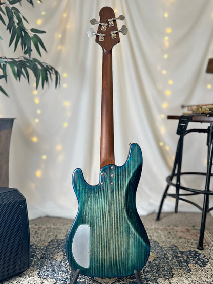 Pamela TB-32 32-Inch Medium-Scale Bass in Ocean Forest with a Fralin Custom Big Single T-Bird (Passive) Pickup and V-T (Passive) Electronics - 2E072005 - 
Back Full