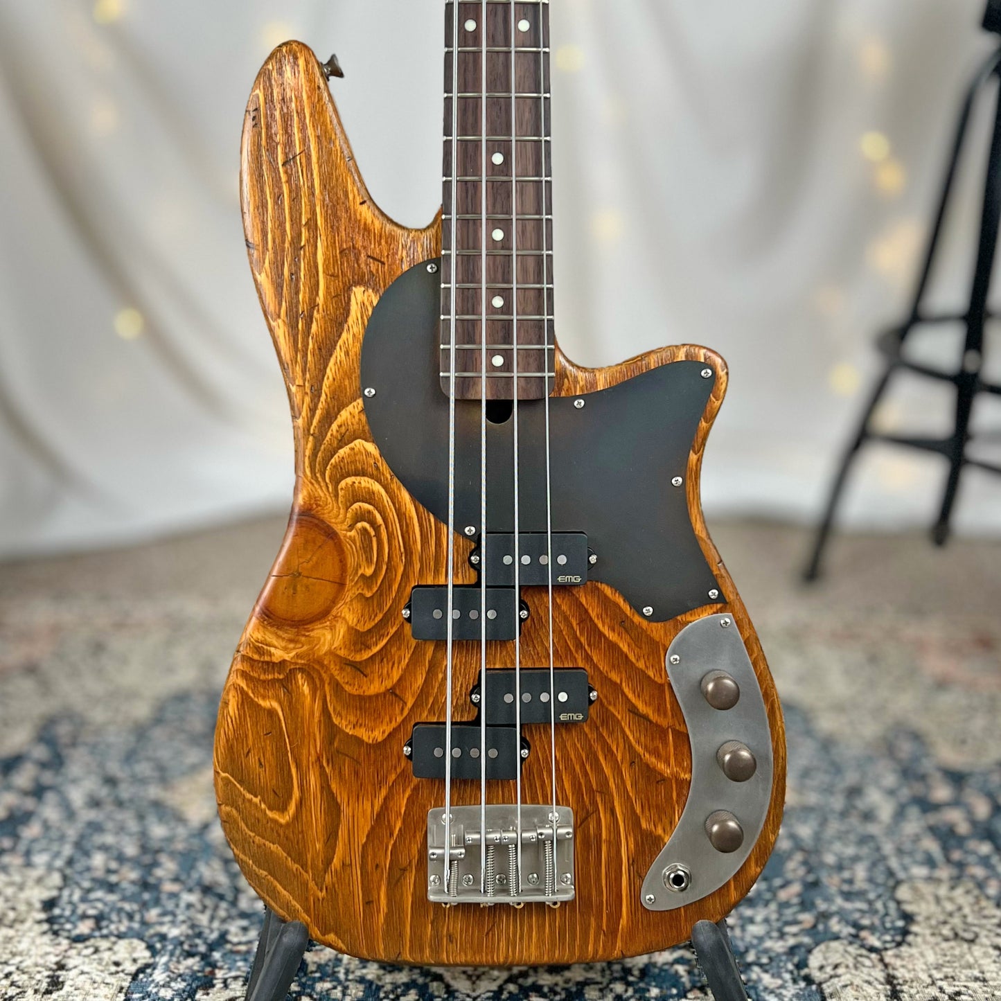 Roxanne P2 32-Inch Medium-Scale Bass in Butterscotch Candy with EMG PVHZ and EMG GZR-P Pickups and EMG SPPP-SPPP-T Electronics - Front Square