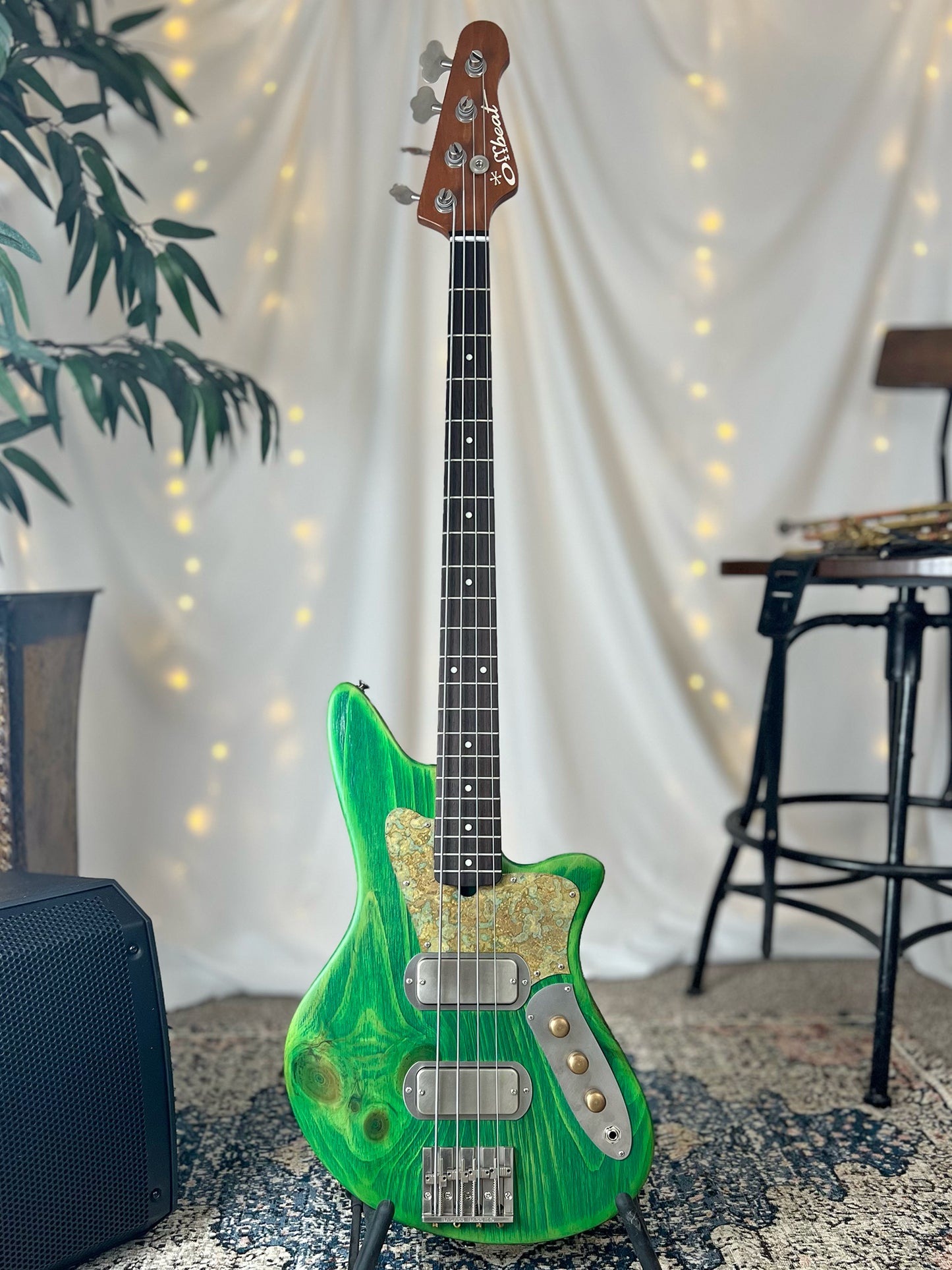 Traditional Series Jacqueline TB2-34 34-Inch Long-Scale Bass in Get Lucky Green with Fralin Custom Big Single T-Bird Pickup Set (Passive) and V/V/T (Passive) Electronics
