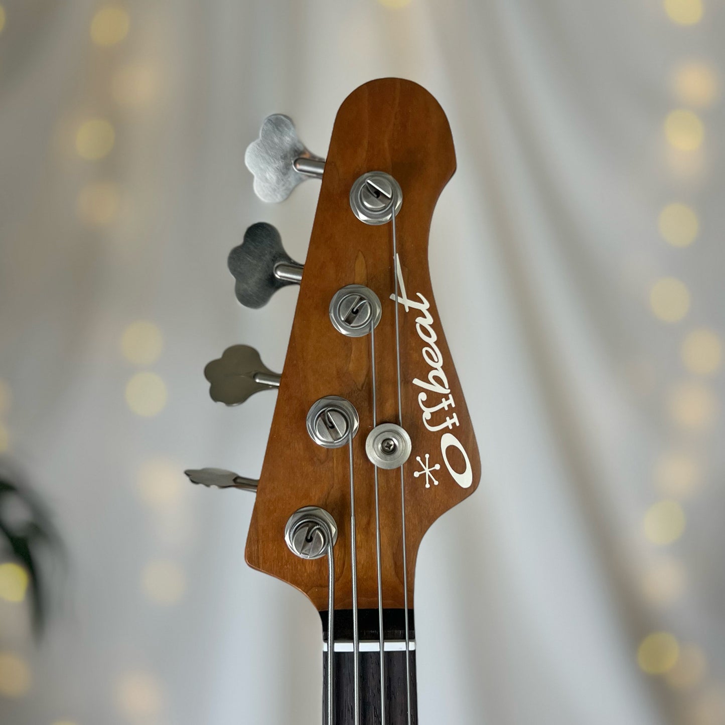 Traditional Series Jacqueline TB2-34 34-Inch Long-Scale Bass in Get Lucky Green with Fralin Custom Big Single T-Bird Pickup Set (Passive) and V/V/T (Passive) Electronics