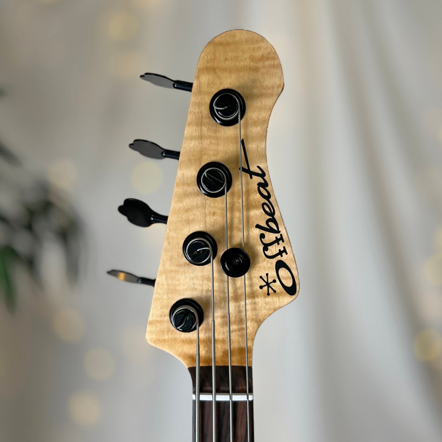 Carved Top Shelby P 30-Inch Short-Scale Bass in Turquoise with Nordstrand NP4 A3 Pickup (Passive) and V-T Electronics (Passive)