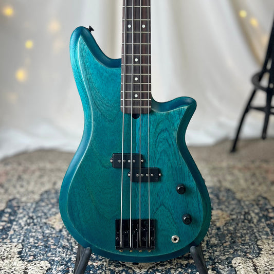 Offbeat Guitars Carved Top Traditional Series Shelby P 30-Inch Short-Scale Bass in Turquoise on Spanish Cedar with Nordstrand NP4 A3 Pickup - 2E072001 - Front Square