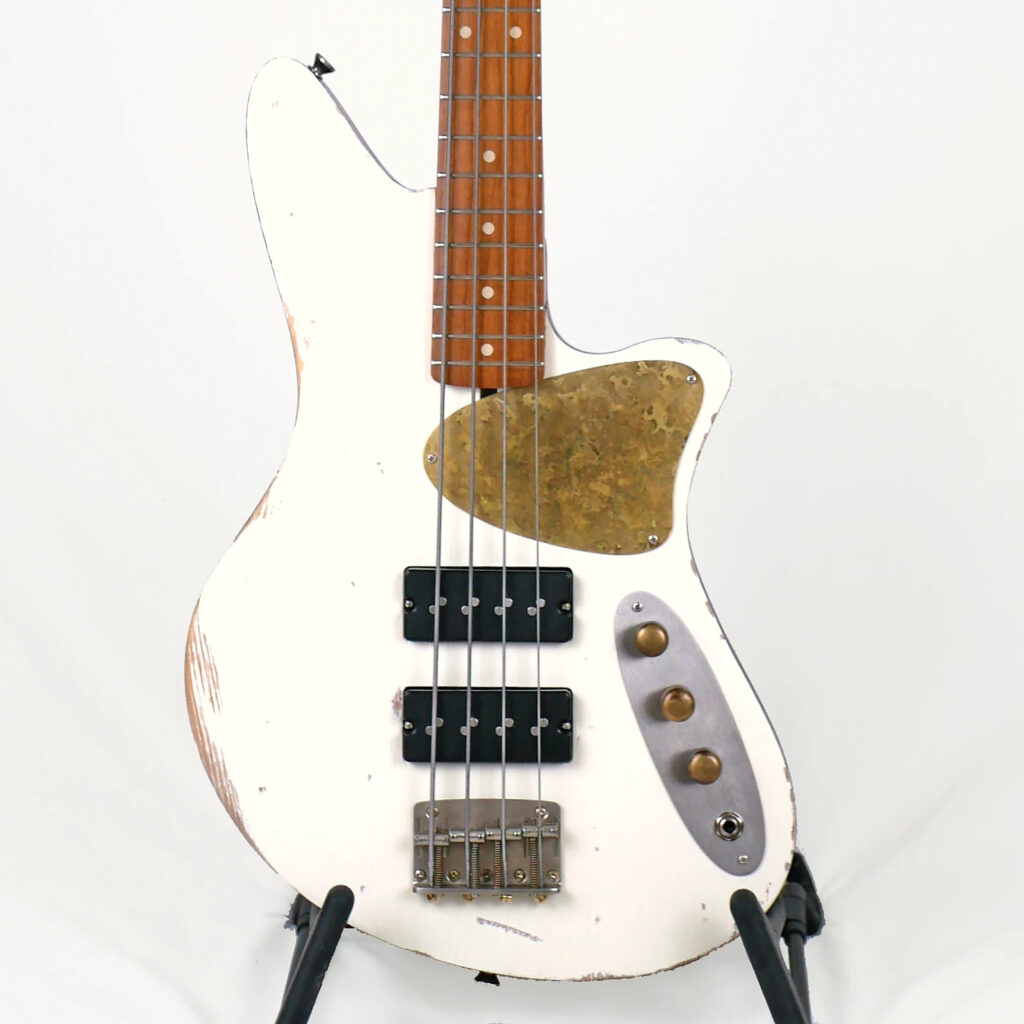 Offbeat Guitars Jacqueline 32" Medium-Scale Bass in Olympic White Relic on Distressed Pine