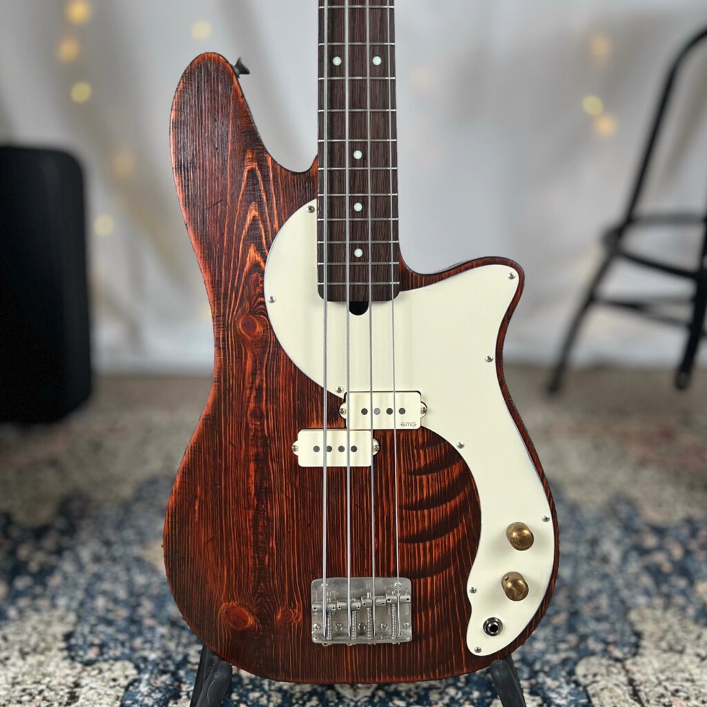 Roxie P 30" Short-Scale Bass in Cinnamon on Distressed Pine with EMG Geezer Butler P Pickup