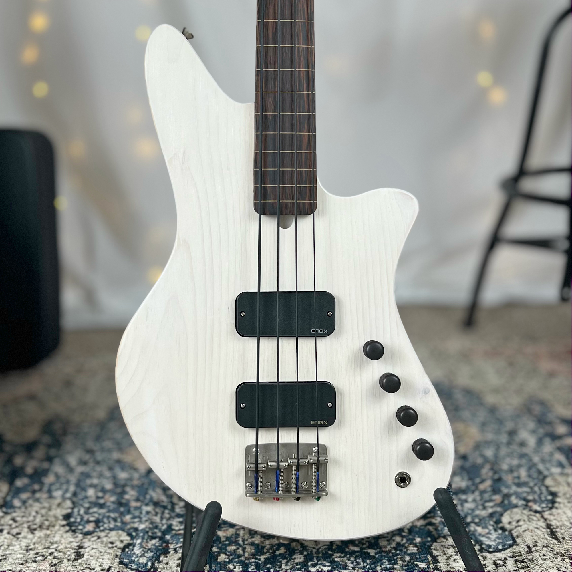 Jax 4 FL 32" Medium-Scale Bass in Ghost on Distressed Pine with EMG TBPCSX (neck)/TBPAX (bridge) (Active) Pickups and V/V/BTS (Active) Electronics